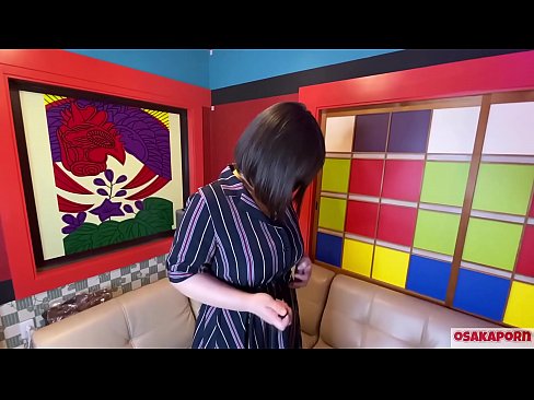 ❤️ جاپاني پياري وڏي سيني سان گڏ جنسي رانديڪن سان مشت زني ڪري ٿي ۽ هڪ orgasm آهي. هوءَ هڪ انٽرويو ۾ پنهنجي ڀوائتي تجربي بابت ڳالهائي ٿي. وڏيون چوڙيون ۽ وارن واري بلت زور سان روئي رهي آهي. اوساڪاپورن ❤️  ❌